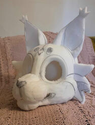 head base, lookin' very lynx